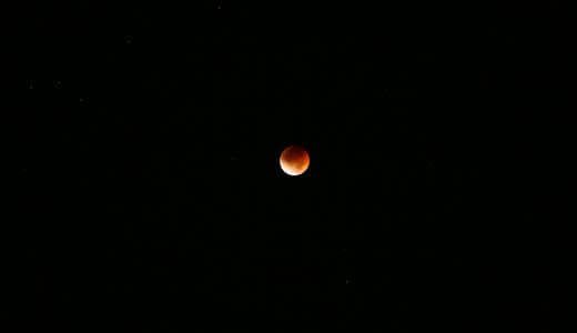 Have you seen the moon?（皆既月食 in 沖縄）